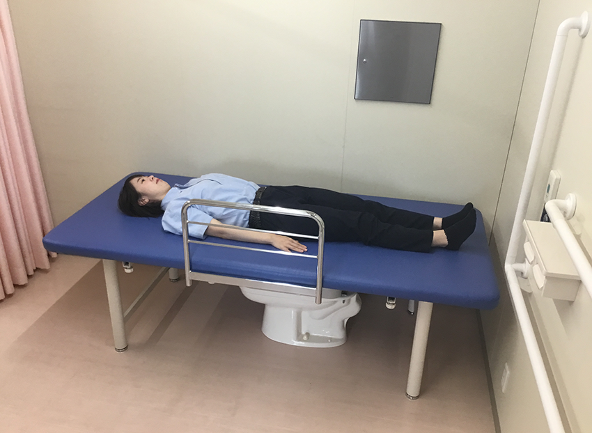 寝たままの姿勢でトイレができる